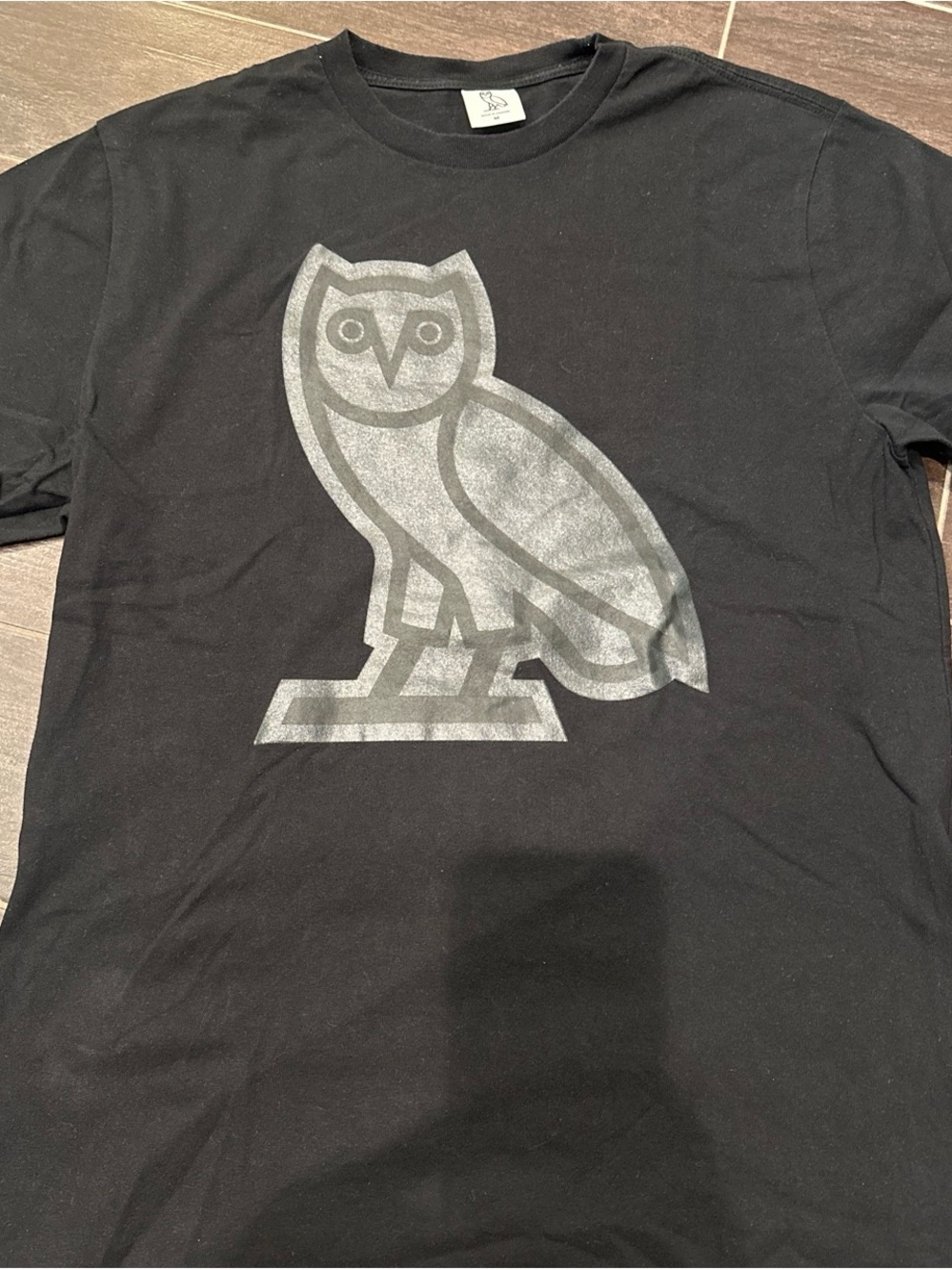 Men’s Black Tee with Reflective Owl Graphic